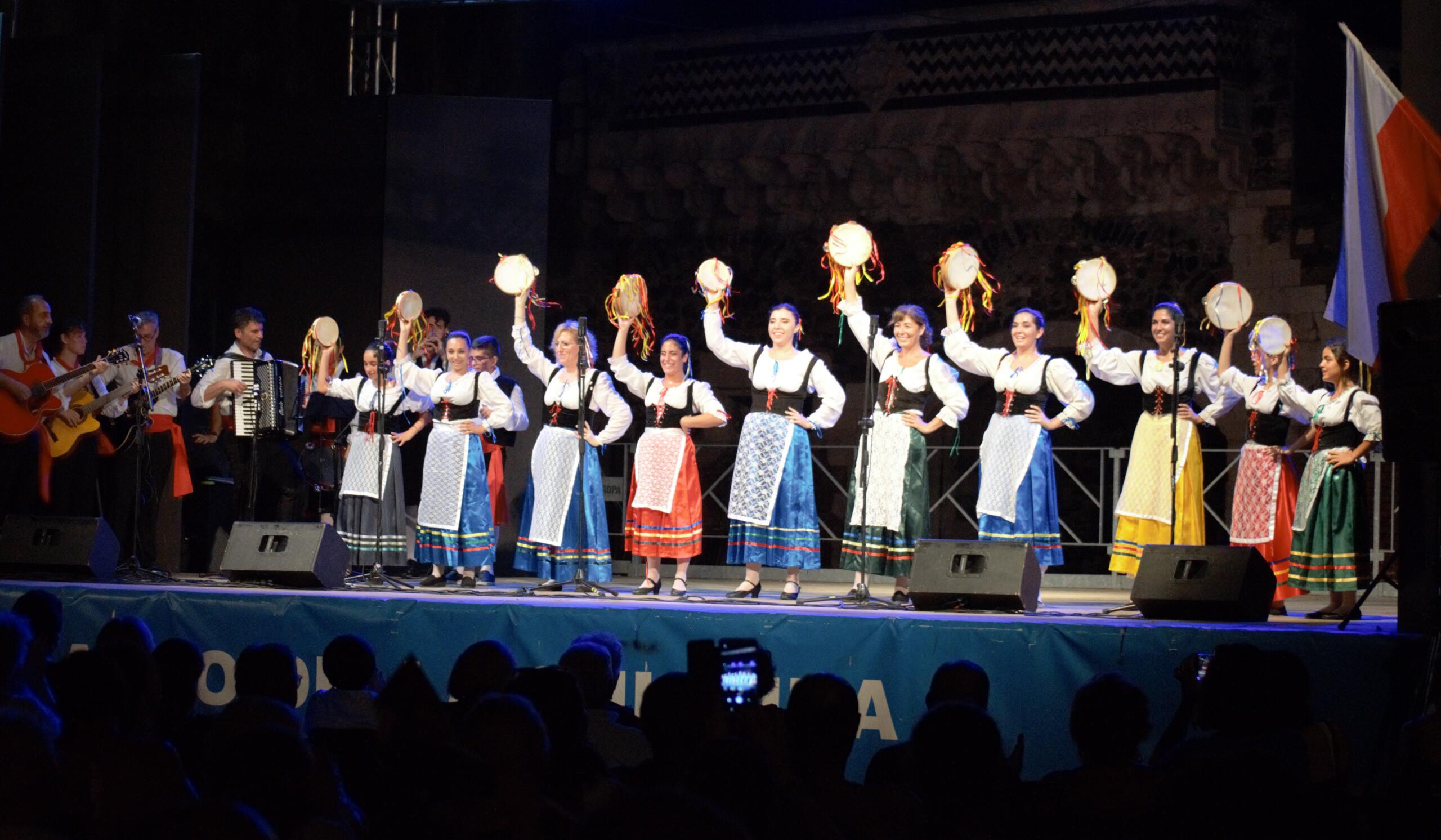 GRUPPO FOLK CARUSIDDI E PICCIRIDDI